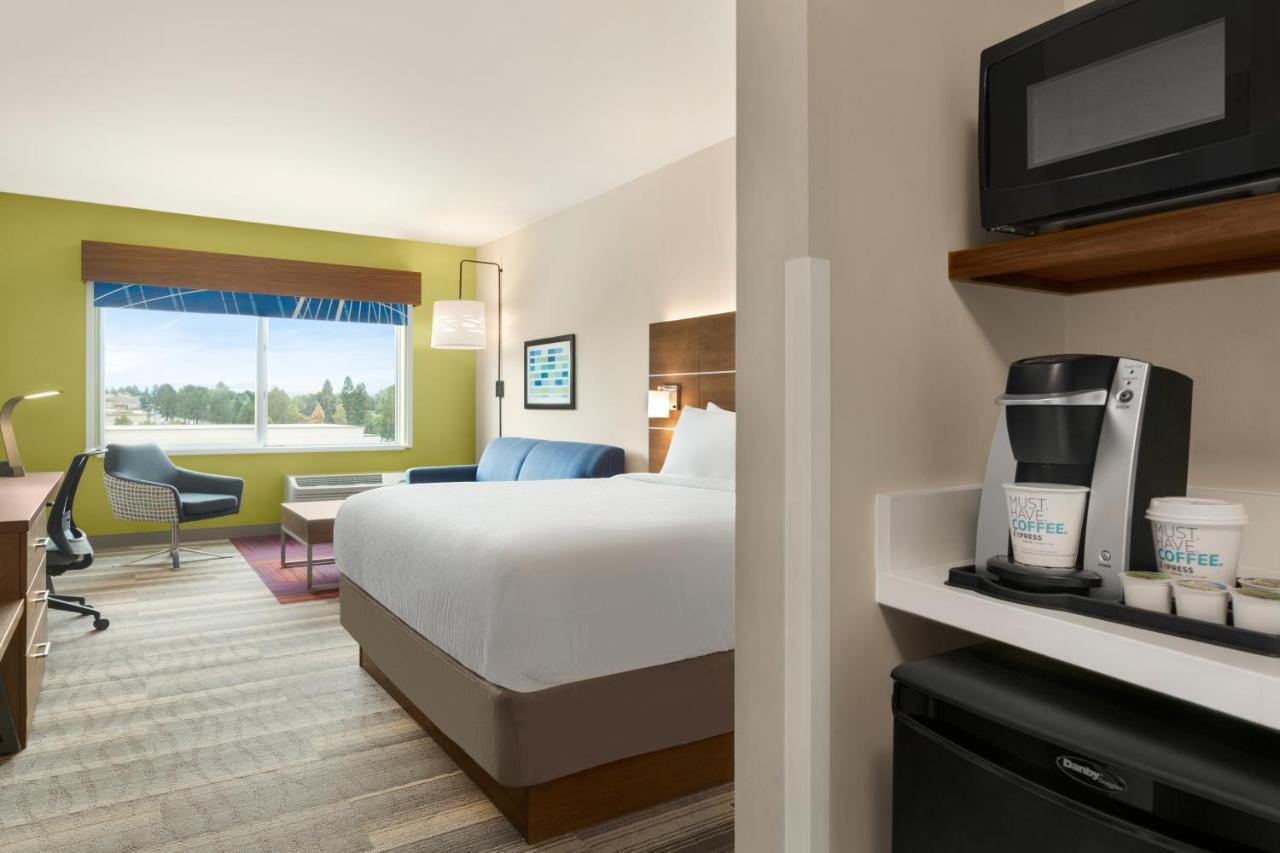 Express & - By Ihg
